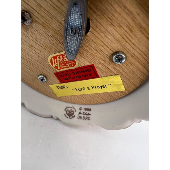 Lefton China Music Box Baptism Figurine- Mom, Dad, Baby, Clergy, Plays The Lords - Picture 10 of 11